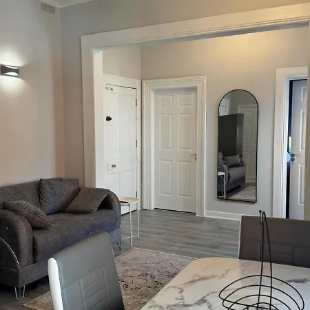 Modern 2-bedroom Apartment-dublin