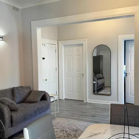 Modern 2-bedroom Apartment-dublin * Dublin