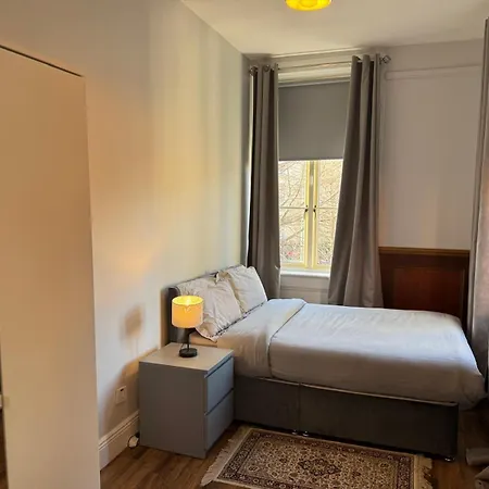 Apartment Modern 2-bedroom Apartment-dublin *